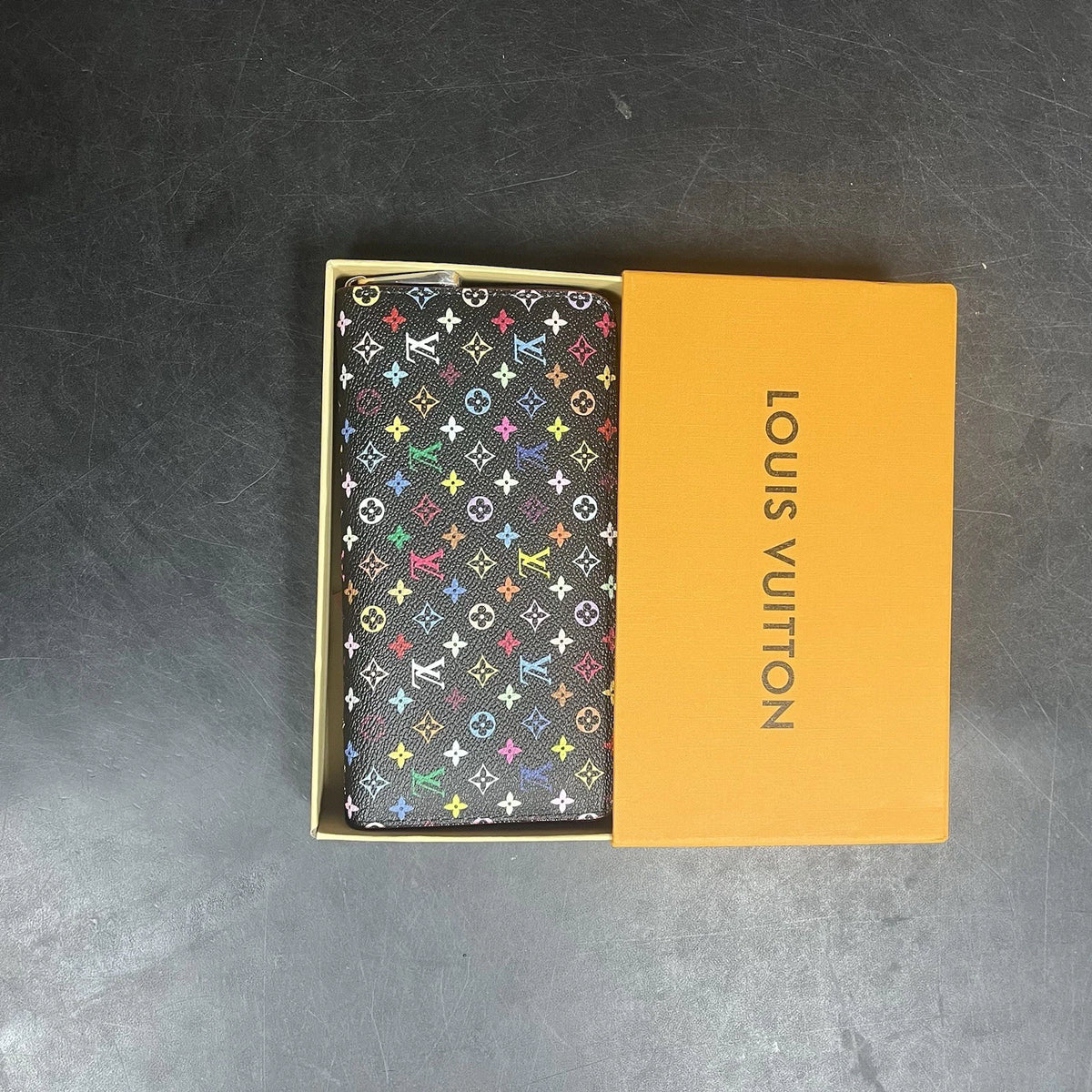 LOUIS VUITTON x Murakami Black Multicolor Monogram Zippy Long Wallet - Fuchsia